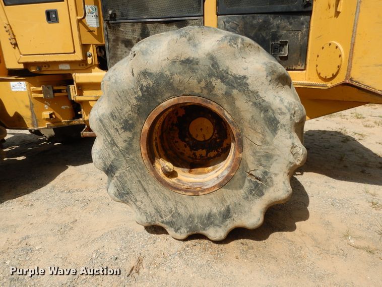 image for item DG6996 2005 Tigercat 724D feller buncher