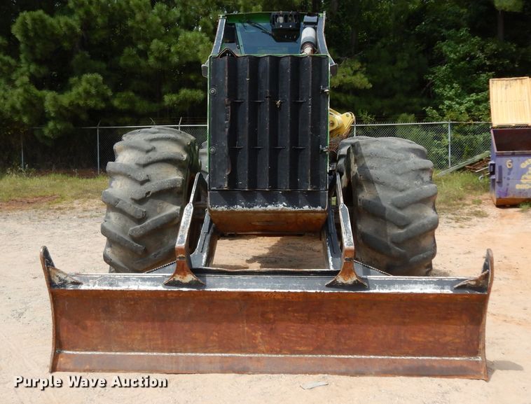 image for item DG6997 2014 John Deere 748H skidder