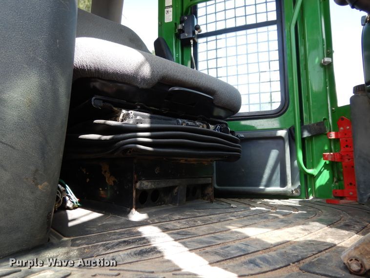 image for item DG6997 2014 John Deere 748H skidder