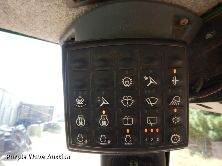 image for item DG6997 2014 John Deere 748H skidder