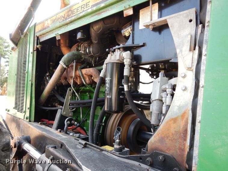 image for item DG6997 2014 John Deere 748H skidder