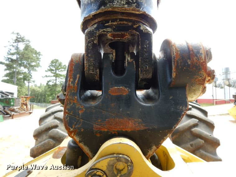 image for item DG6997 2014 John Deere 748H skidder