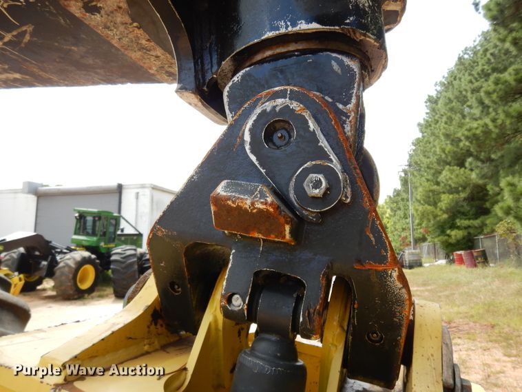 image for item DG6997 2014 John Deere 748H skidder