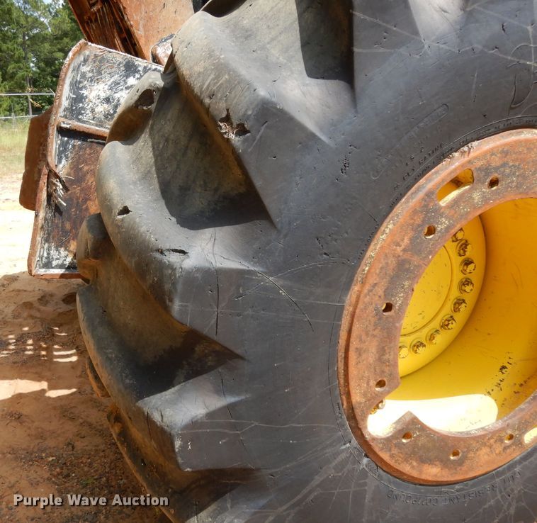 image for item DG6997 2014 John Deere 748H skidder