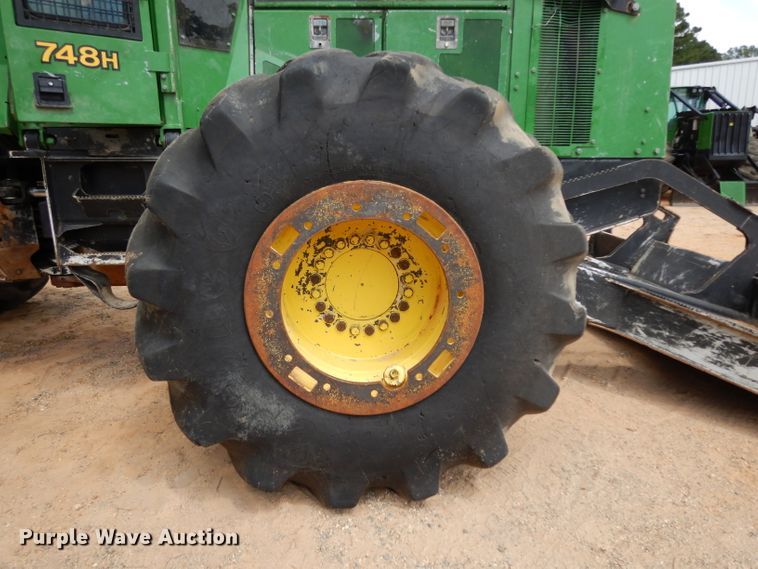image for item DG6997 2014 John Deere 748H skidder