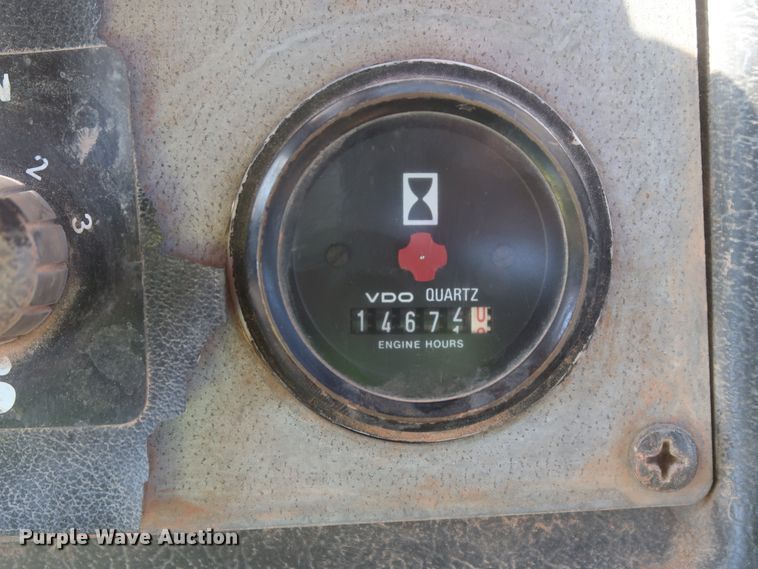 image for item DH0971 1986 Volvo A25  water wagon