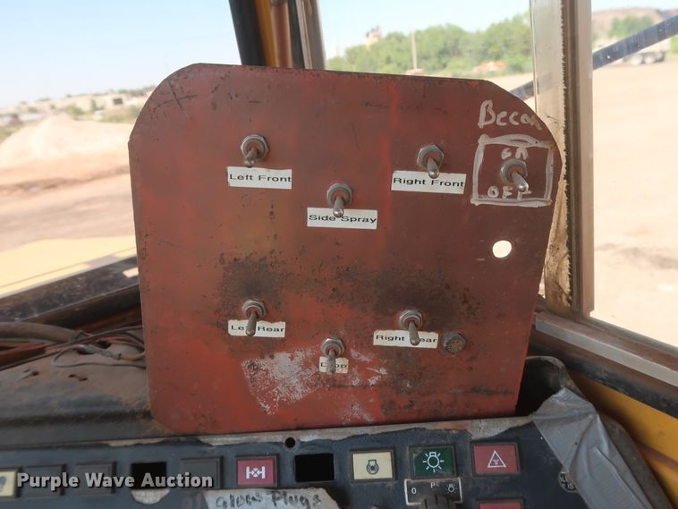 image for item DH0971 1986 Volvo A25  water wagon