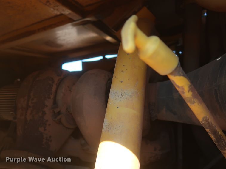 image for item DH0971 1986 Volvo A25  water wagon