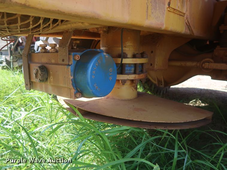 image for item DH0971 1986 Volvo A25  water wagon