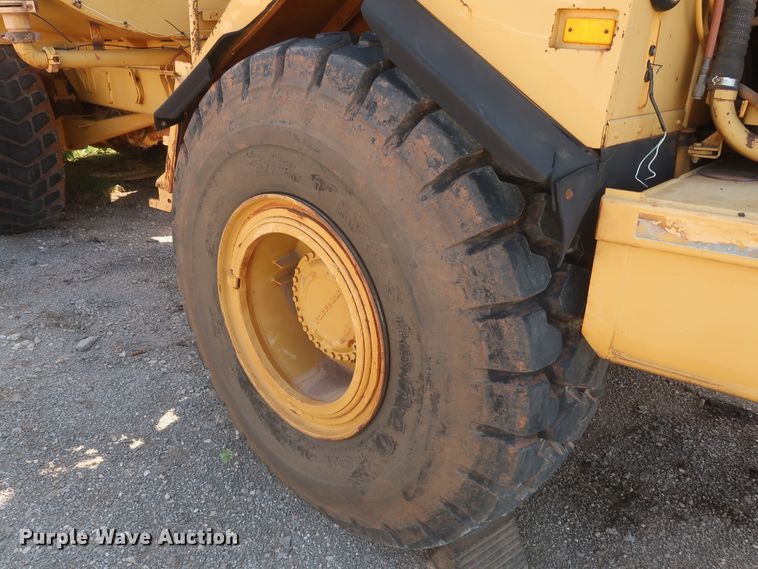 image for item DH0971 1986 Volvo A25  water wagon