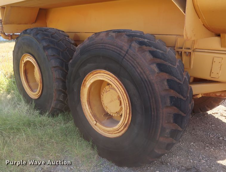image for item DH0971 1986 Volvo A25  water wagon