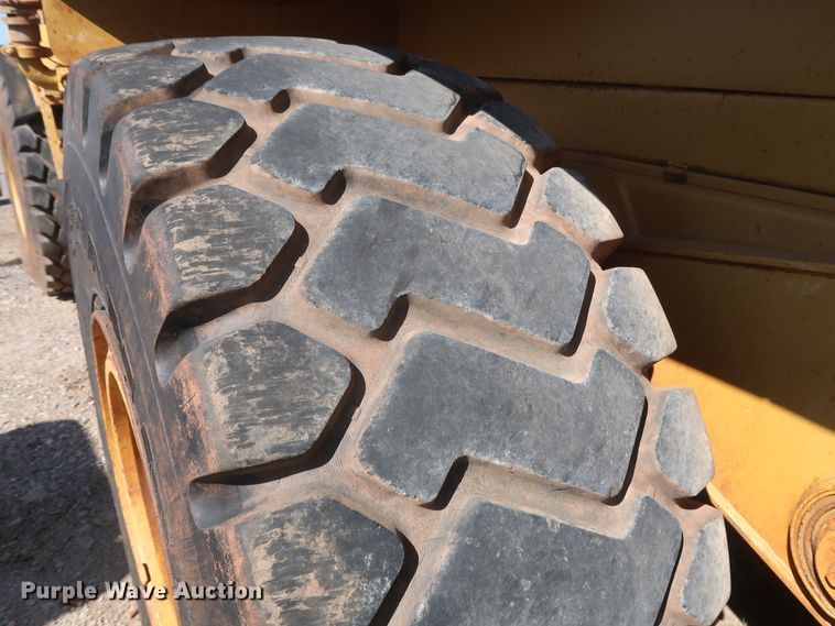 image for item DH0971 1986 Volvo A25  water wagon