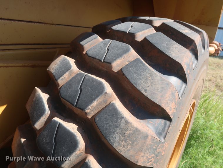 image for item DH0971 1986 Volvo A25  water wagon