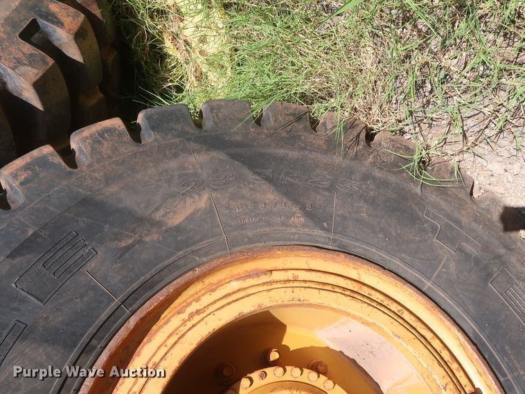 image for item DH0971 1986 Volvo A25  water wagon