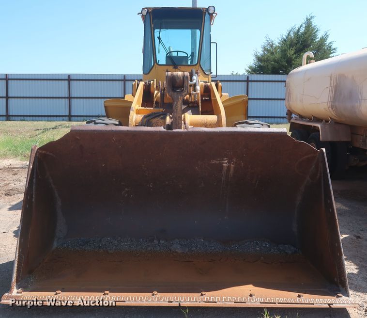 image for item DH0974 1992 John Deere 644E  wheel loader