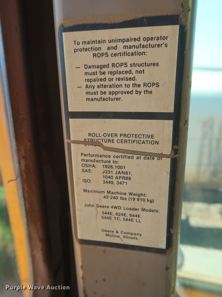 image for item DH0974 1992 John Deere 644E  wheel loader