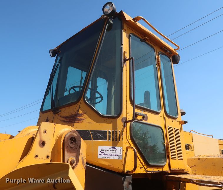 image for item DH0974 1992 John Deere 644E  wheel loader