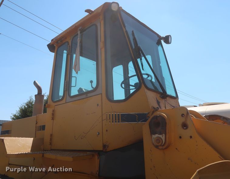 image for item DH0974 1992 John Deere 644E  wheel loader