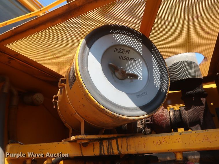 image for item DH0974 1992 John Deere 644E  wheel loader