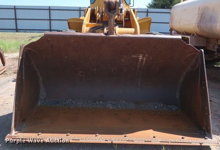 image for item DH0974 1992 John Deere 644E  wheel loader