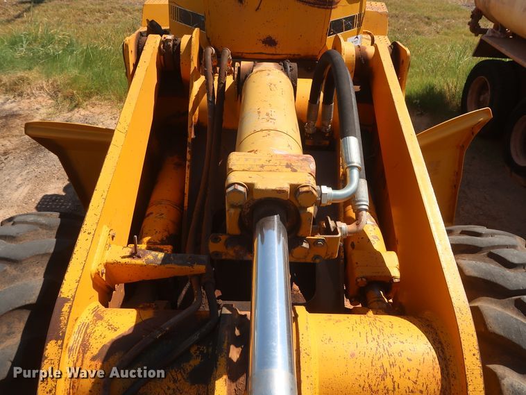 image for item DH0974 1992 John Deere 644E  wheel loader