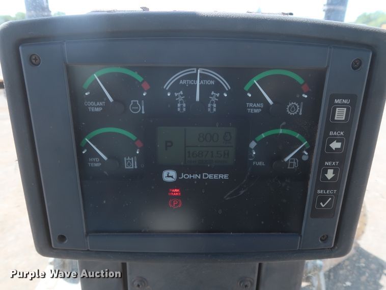 image for item DH0975 2005 John Deere 672D  motor grader