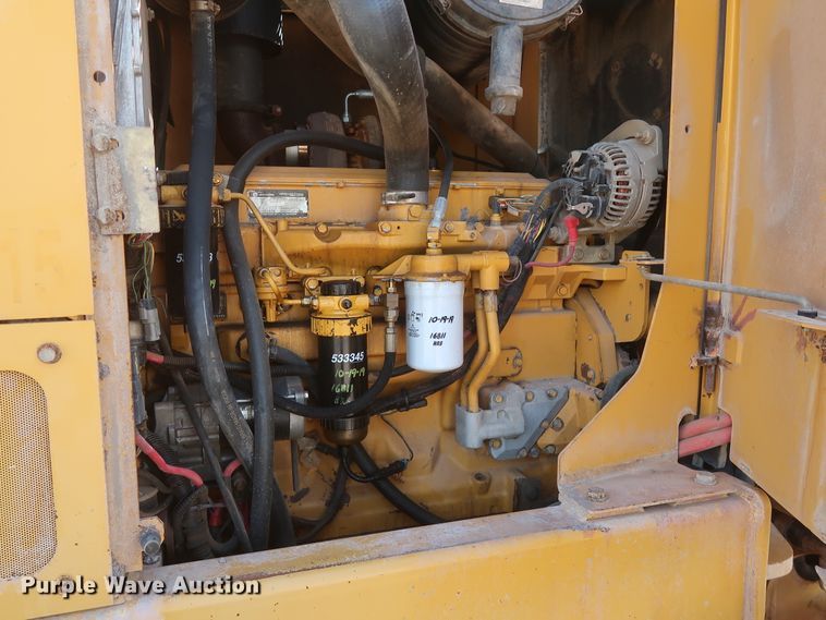 image for item DH0975 2005 John Deere 672D  motor grader