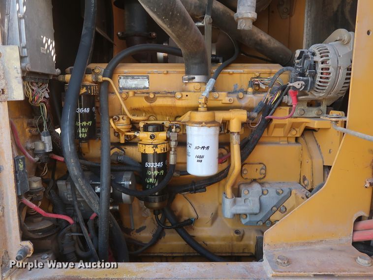 image for item DH0975 2005 John Deere 672D  motor grader