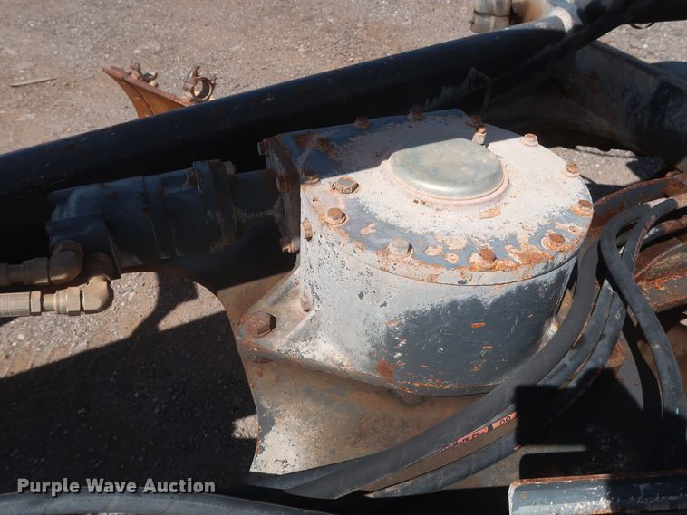 image for item DH0975 2005 John Deere 672D  motor grader