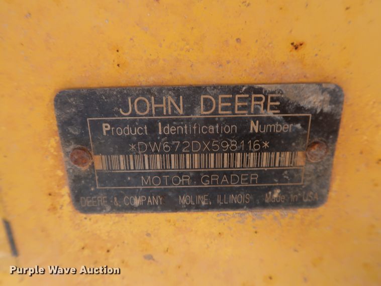 image for item DH0975 2005 John Deere 672D  motor grader