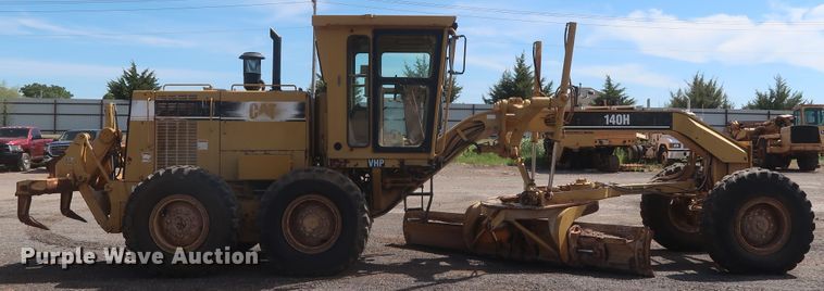 image for item DH0978 1998 Caterpillar 140H VHP  motor grader