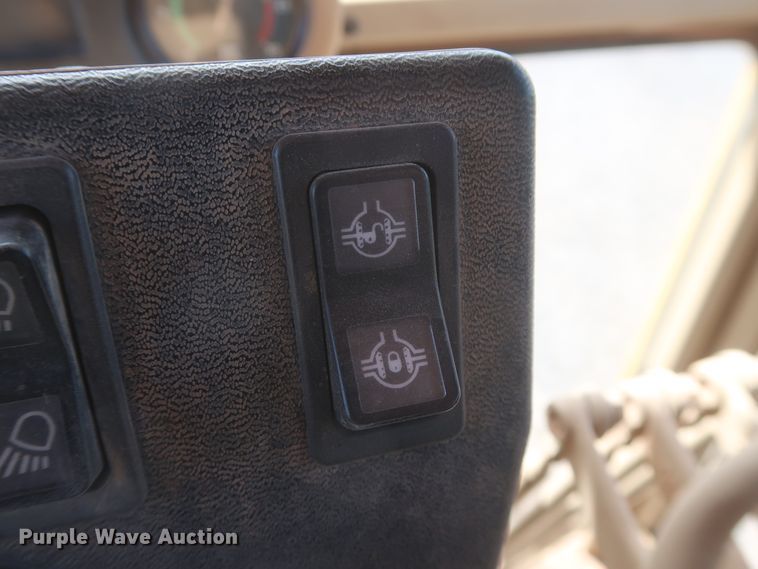 image for item DH0978 1998 Caterpillar 140H VHP  motor grader