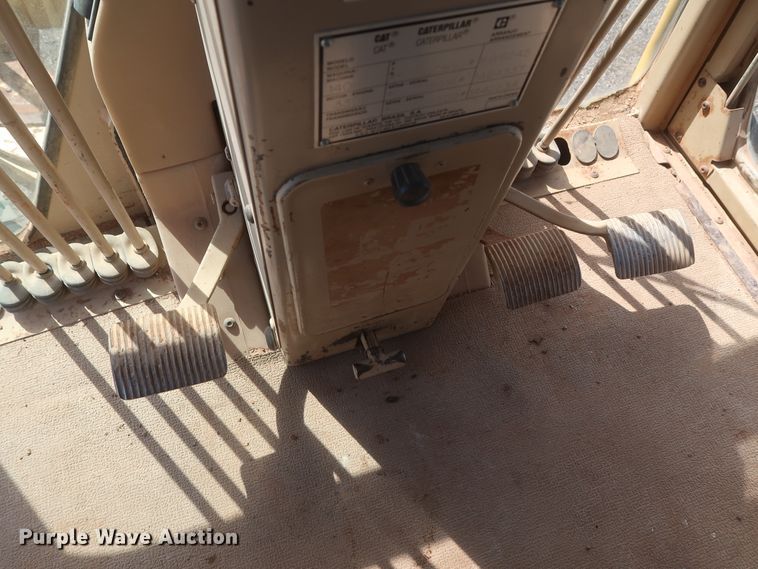 image for item DH0978 1998 Caterpillar 140H VHP  motor grader