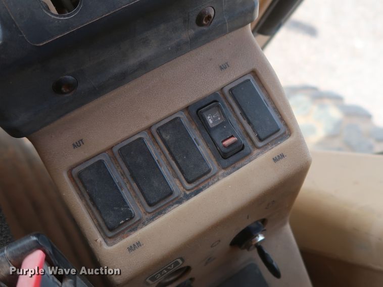 image for item DH0978 1998 Caterpillar 140H VHP  motor grader