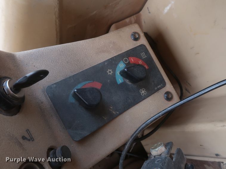 image for item DH0978 1998 Caterpillar 140H VHP  motor grader