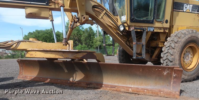 image for item DH0978 1998 Caterpillar 140H VHP  motor grader