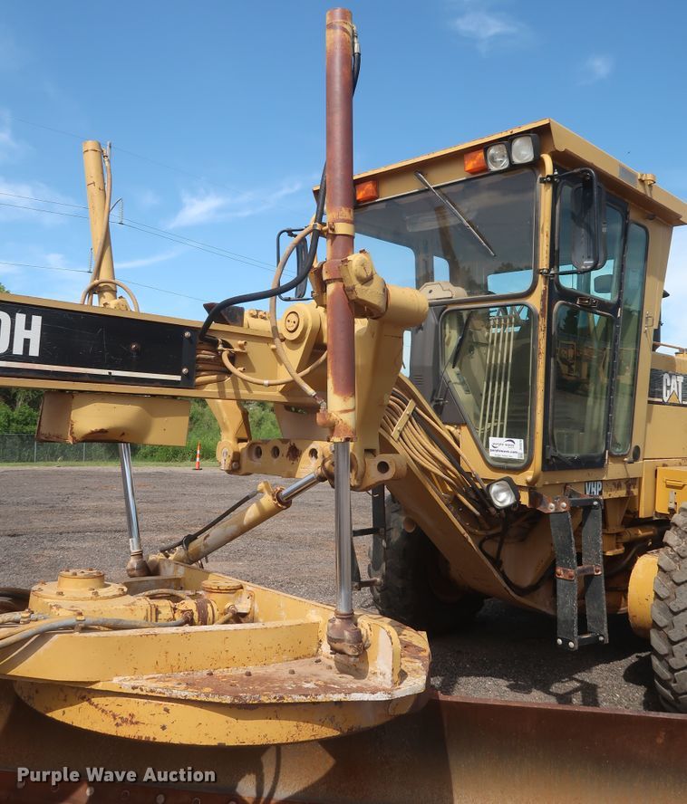 image for item DH0978 1998 Caterpillar 140H VHP  motor grader