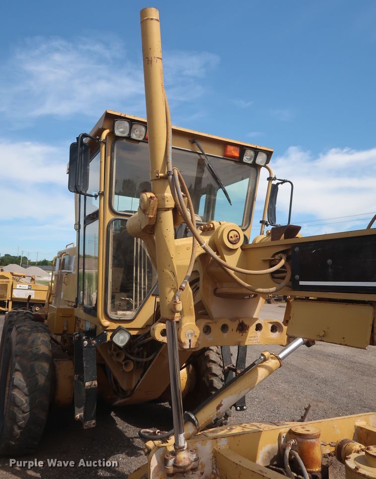 image for item DH0978 1998 Caterpillar 140H VHP  motor grader