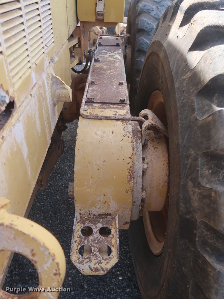 image for item DH0978 1998 Caterpillar 140H VHP  motor grader