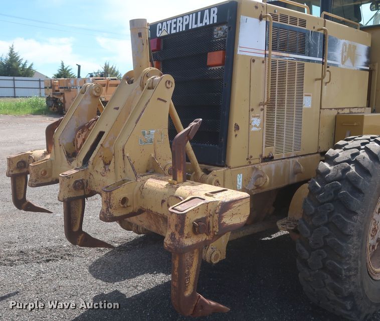 image for item DH0978 1998 Caterpillar 140H VHP  motor grader
