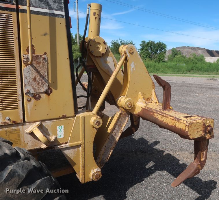 image for item DH0978 1998 Caterpillar 140H VHP  motor grader