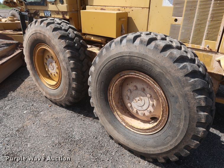 image for item DH0978 1998 Caterpillar 140H VHP  motor grader