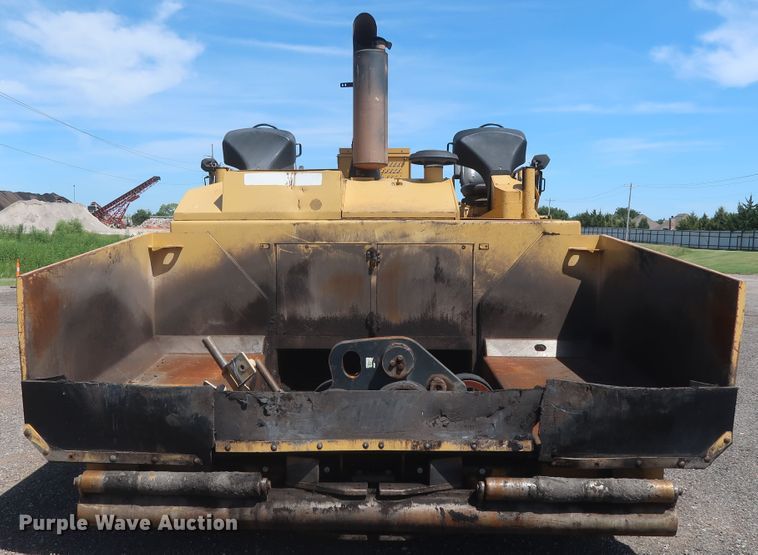 image for item DH0979 2007 Caterpillar AP-1055D  paver