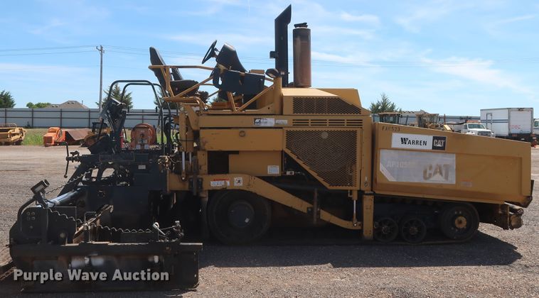 image for item DH0979 2007 Caterpillar AP-1055D  paver
