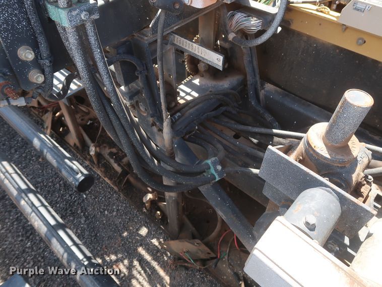 image for item DH0979 2007 Caterpillar AP-1055D  paver