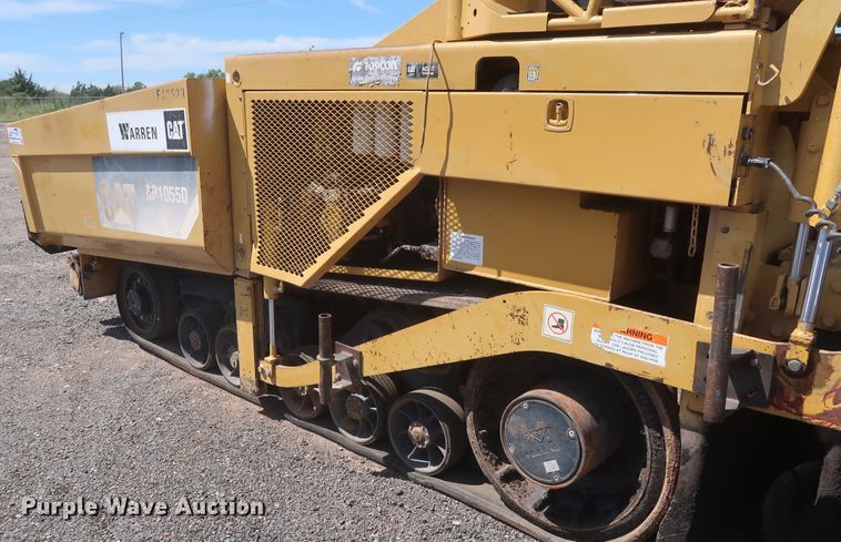 image for item DH0979 2007 Caterpillar AP-1055D  paver