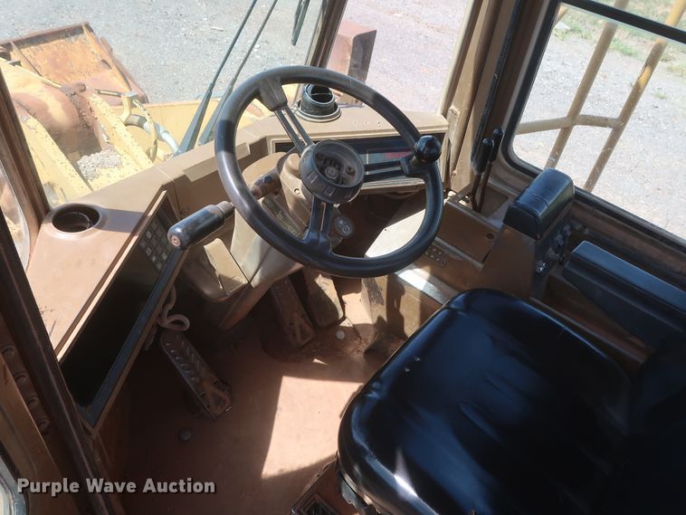 image for item DH0983 1991 Caterpillar 966F  wheel loader