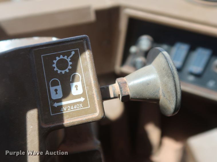 image for item DH0983 1991 Caterpillar 966F  wheel loader