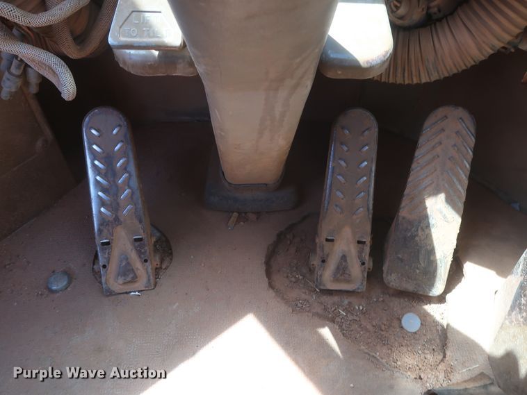 image for item DH0983 1991 Caterpillar 966F  wheel loader