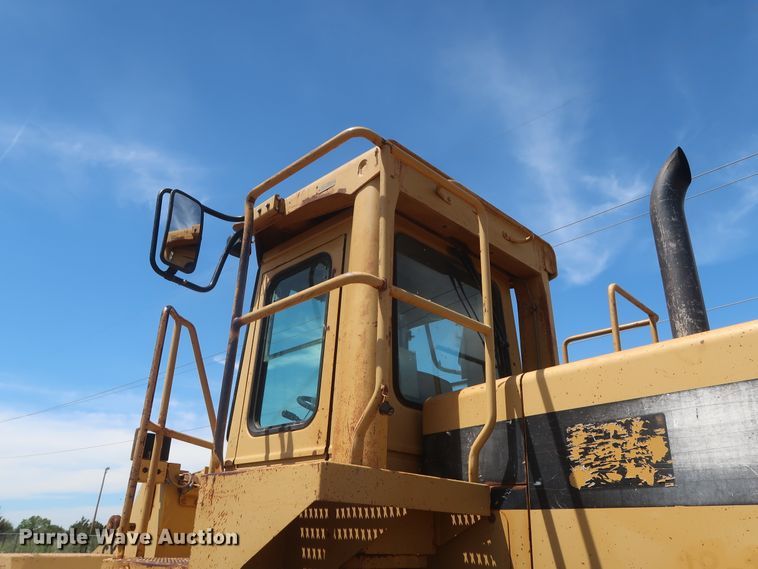 image for item DH0983 1991 Caterpillar 966F  wheel loader